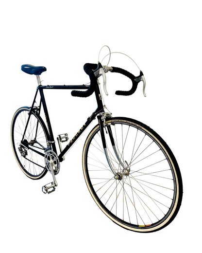 Peugeot Super Sport er perfekt både til turbruk og bybruk, denne er et blikkfang av en sykkel.
